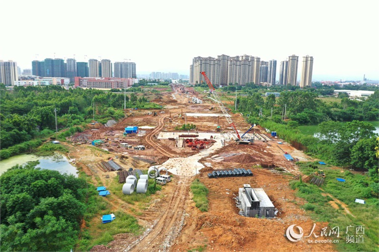 中國一冶貴港綜合管廊項(xiàng)目道路工程建設(shè)正式開始